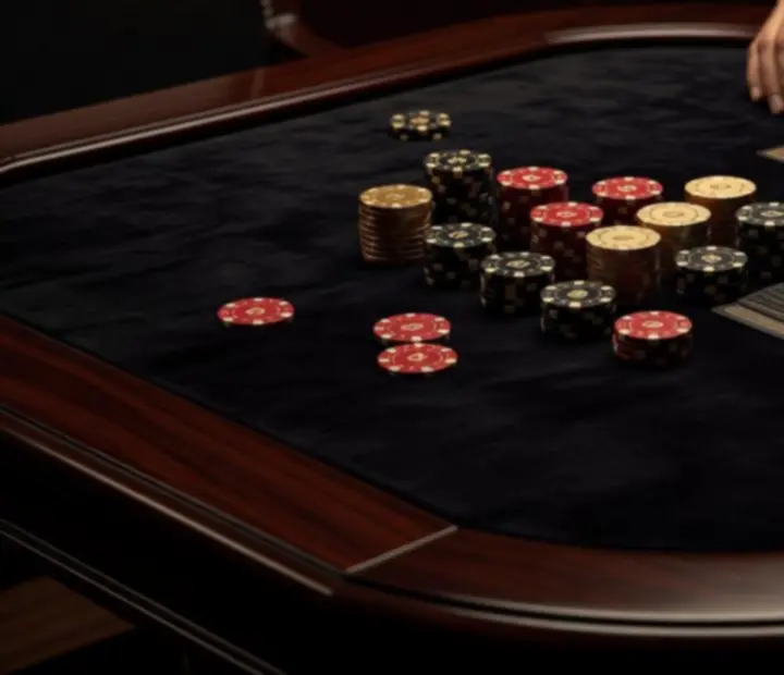 Luksusowe stoły pokerowe, ruletkowe i blackjackowe w kasynowej aranżacji